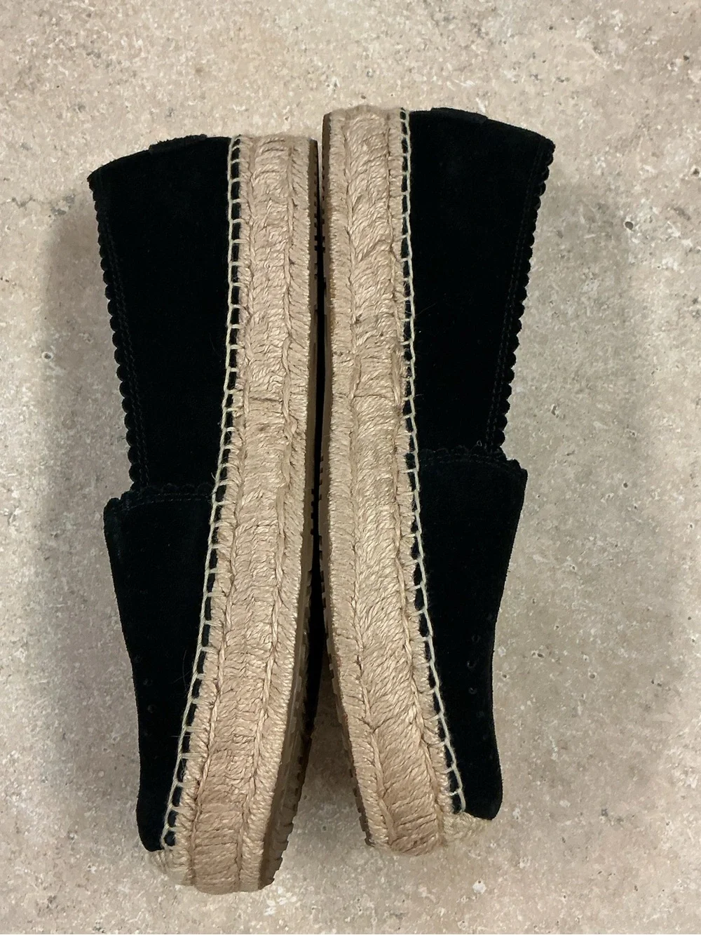 UGG Heidi Espadrille SZ 8.5 Loafers Black Perforated Suede Womens Shoe